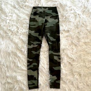 Pink brand camo leggings